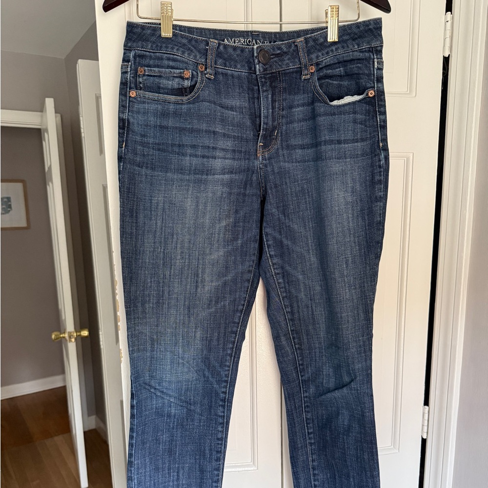 American Eagle Outfitters Women's Dark Blue Straight Leg Jeans